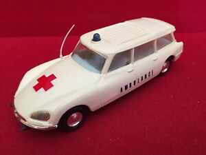 【送料無料】ホビー　模型車　車　レーシングカー break ds injectaplastic minialuxe｜hokushin