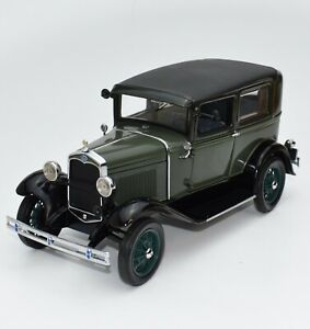 【送料無料】ホビー 模型車 車 レーシングカー エンジンフォードモデルデラックスチューダーmoteur city ford modele a deluxe tudor oldtimer annee de fabrication 1931 in vert 118, w9|hokushin