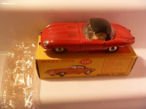 【送料無料】ホビー 模型車 車 レーシングカー ダイカストキットジャガータイプバレルnouvelle annoncevintage diecast dinky toys cret jaguar e type avec tonneau scelle|hokushin