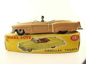 【送料無料】ホビー　模型車　車　レーシングカー キャデラックツアラーボックスdinky toys gb n 131 cadillac tourer jamais joue en boite 143