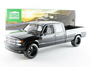 【送料無料】ホビー 模型車 車 レーシングカー シボレーシルバラードキャビンgreenlight collectibles 118 chevrolet silverado c 2500 crew cab 1997 19|hokushin
