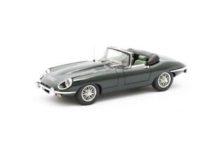 【送料無料】ホビー 模型車 車 レーシングカー ジャガータイプシリーズロードスターモデルカーjaguar e type series ii roadster 1970 resine voiture modele 11001042|hokushin