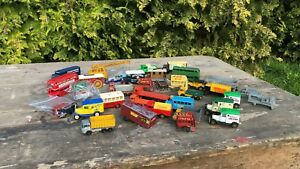 【送料無料】ホビー 模型車 車 レーシングカー ビンテージバストラックコレクションa collection of vintage vehicules voitures, fourgons, bus, camions, etc *|hokushin