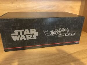 【送料無料】ホビー 模型車 車 レーシングカー スターウォーズホットホイールstar wars hot wheels trench run celebration exclusive|hokushin