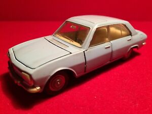 【送料無料】ホビー 模型車 車 レーシングカー プジョーdinky toys peugeot 504 1415