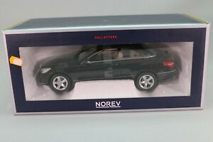 【送料無料】ホビー　模型車　車　レーシングカー メルセデスベンツクラスブラックメタルze015 norev 183543 voiture 118 mercedes benz classe e metal noire tres bon etat｜hokushin
