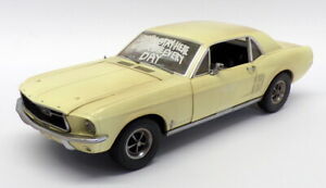 【送料無料】ホビー　模型車　車　レーシングカー スケールモデルフォードマスタングクーペウォーキングデッドgreenlight modeles echelle 118 12958ford mustang 1967 coupethe walking dead