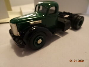 【送料無料】ホビー　模型車　車　レーシングカー モデルトラックスケールbrooklin us model comme neuf us19a international kb12 camion vert echelle 143