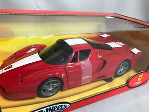 【送料無料】ホビー　模型車　車　レーシングカー フェラーリトランスミッションta025 hotwheels ferrari fxx 118 j2859 jamais sortie de boite
