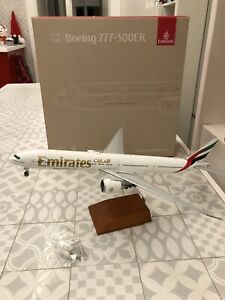 【送料無料】ホビー　模型車　車　レーシングカー ボーイングエミレーツジェミニboeing 777300er emirates 1200 gemini