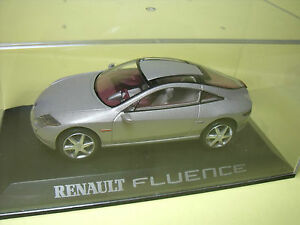 【送料無料】ホビー　模型車　車　レーシングカー ボックスルノーショーrenault fluence show car norev 143 comme neuf en boite