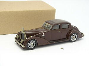 【送料無料】ホビー　模型車　車　レーシングカー キットマウントブラウンepokit kit monte resine 143 voisin c28 1938 marron