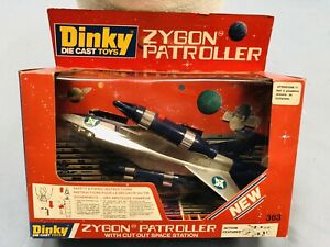 【送料無料】ホビー　模型車　車　レーシングカー ビンテージパトロールdinky toys zygon patrouilleur neuf made in angleterre vintage