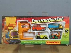 【送料無料】ホビー　模型車　車　レーシングカー コーギージュニアモデルボックスcorgi juniors ensemble cadeau modele ensemble cadeau 13 construction set vn en parfait etat, dans sa boite