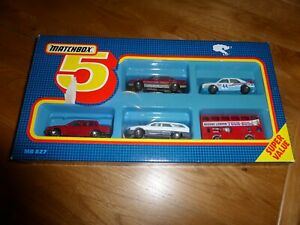 【送料無料】ホビー　模型車　車　レーシングカー マッチボックスセットmatchbox 5 voiture set mb827 boxed