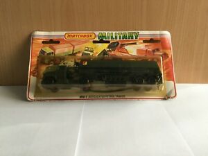 【送料無料】ホビー　模型車　車　レーシングカー マッチボックスブリスターフォードガソリンタンカーmatchbox battle kings mm1 ford petrol tanker en blister neuf dans sa boite｜hokushin