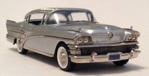 【送料無料】ホビー　模型車　車　レーシングカー モデルビュイックドアハードトップ｜hokushin