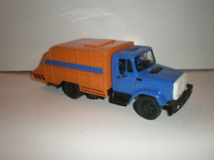 【送料無料】ホビー　模型車　車　レーシングカー クリーニングトラック143 rue nettoyage camion zil4334