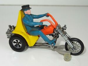 【送料無料】ホビー 模型車 車 レーシングカー hotwheels redline rrrumblers moucharde 3 rumblers 262