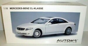 【送料無料】ホビー　模型車　車　レーシングカー メルセデスベンツautoart 118 76166 mercedes benz clklasse blanc