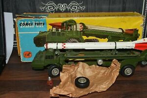 【送料無料】ホビー　模型車　車　レーシングカー ビンテージコーギーミサイルエレクターvintage corgi no 1113 le caporal guided missile erector vehicule excellent
