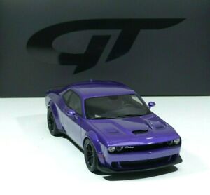 【送料無料】ホビー　模型車　車　レーシングカー ダッジチャレンジャースキャットパッケージグアテマラdodge challenger rt scat paquet widebody 2019 lilla noir 118 gt248