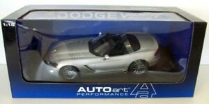 【送料無料】ホビー　模型車　車　レーシングカー ダッジバイパープロトタイプシルバーバージョンautoart 118 71703 dodge viper srt10 2003 prototype version silver