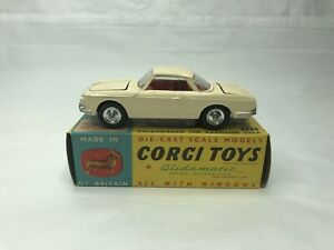 【送料無料】ホビー　模型車　車　レーシングカー コーギーフォルクスワーゲンギアcorgi toys 239 volkswagen 1500 karmen ghia