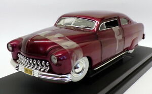 【送料無料】ホビー　模型車　車　レーシングカー スケールモデルマーキュリーカスタムertl 118 scale model car 36603 1951 mercury custom happy days