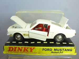 【送料無料】ホビー　模型車　車　レーシングカー ビンテージモデルフォードムスタングボックスボックスvintage dinky toys model 161 ford mustang 22 perspex box vn en parfait etat, dans sa boite