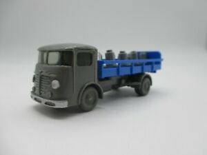 【送料無料】ホビー　模型車　車　レーシングカー uミルクwiking bussing voiture a boire avec bidons de lait, acide hb 9071b schub74