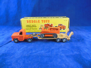 【送料無料】ホビー　模型車　車　レーシングカー ヘビーデューティキャリアイングランドトタートラックrare budgie toys 234 heavy duty transporteur amp; chenilles tracteur made in england