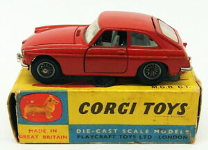 【送料無料】ホビー　模型車　車　レーシングカー グアテマラビンテージモデルcorgi toys vintage model car 327 mgb gt red