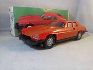 【送料無料】ホビー　模型車　車　レーシングカー ジャガーボックスレッドドイツjaguar xjs 124 rouge neufs rda neuf dans sa boite