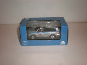 【送料無料】ホビー 模型車 車 レーシングカー トヨタモスクワ143 2010 toyota landcruiser 200 militsia moscou|hokushin