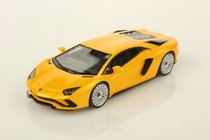 【送料無料】ホビー　模型車　車　レーシングカー ランボルギーニlooksmart lools468a lamborghini aventador s jaune 2017 143 32,370円