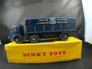 【送料無料】ホビー　模型車　車　レーシングカー ボックストレーラーdinky toys f n 32ab panhard semiremorque sncf en boite 32,370円