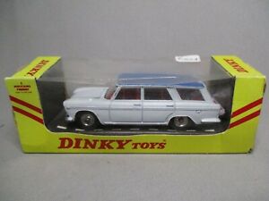 【送料無料】ホビー　模型車　車　レーシングカー フィアットステーションワゴンボックスz551 dinky toys gb fiat 2300 station wagon 143 ref 172 be boite