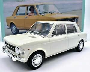 【送料無料】ホビー　模型車　車　レーシングカー ミニチュアスケールフィアットeminiature voiture echelle 118 fiat 128 laudoracing modelisme temps de vehicule