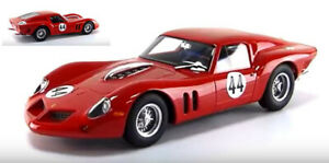 【送料無料】ホビー　模型車　車　レーシングカー ミニチュアスケールクラシックモデルフェラーリグアテマラminiature voiture echelle 118 cmr classic model replicars ferrari 250 gt