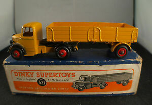 【送料無料】ホビー　模型車　車　レーシングカー トラックベッドフォードボックストロッコdinky toys gb n 521 camion bedford articulated lorry en boite peu frequent