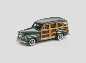 【送料無料】ホビー 模型車 車 レーシングカー フォードオウムステーションワゴンスケールモデルford v8 station wagon 1947 en perroquet vert echelle 143 par brooklin models brk0