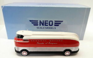 【送料無料】ホビー　模型車　車　レーシングカー ネオスケールレッドホワイトモデルトラックneo 143 echelle resine 46470 gm futurliner 1941 rougeblanc modele camion｜hokushin