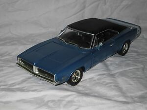 【送料無料】ホビー　模型車　車　レーシングカー ダッジチャージャーad799 hotwheels mattel 118 dodge charger 1969 69 bon etat