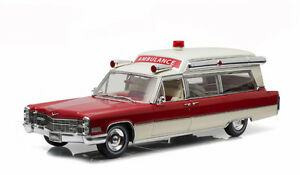 【送料無料】ホビー　模型車　車　レーシングカー キャデラックハイトップgreenlight 1966 cadillac samp;s 48 high top ambulance 118