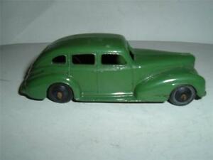 【送料無料】ホビー　模型車　車　レーシングカー ロイヤルクライスラーセダンヴィンテージdinky toys 39e chrysler royale berline exceptionnellement bonnes vintage voir photos