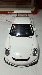 【送料無料】ホビー　模型車　車　レーシングカー ポルシェグアテマラカッププレーンボディバージョンautoart 80783 porsche 911 997 gt3 cup plain body version white 118