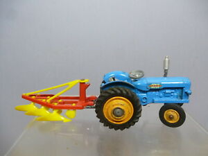 【送料無料】ホビー　模型車　車　レーシングカー コーギーモデルcorgi toys model gs18 fordson power major amp; charrue set 30,537円