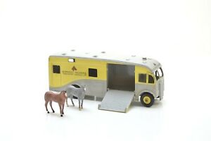 【送料無料】ホビー　模型車　車　レーシングカー レースサービスdinky 979 market cheval de course service de transport ltd