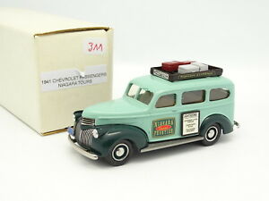 【送料無料】ホビー　模型車　車　レーシングカー ダーラムシボレーナイアガラツアーdurham classics 143 chevrolet passengers niagara tours 1941